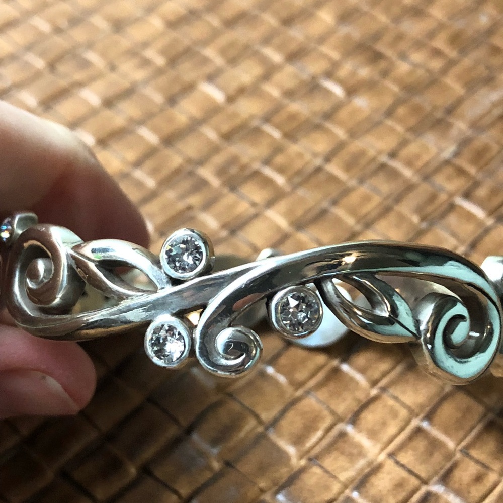 NWOT Brighton Bangle Bracelet Sparkly